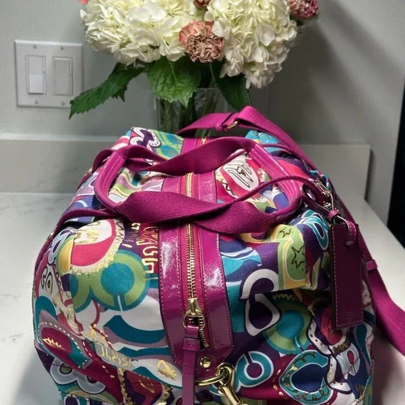 Rare Limited Edition Coach Poppy Pink Travel Bag with Whimsical Design EUC - Picture 6 of 16